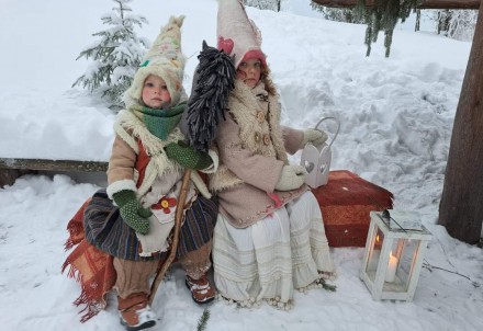 Gaujas rūķi iepazīstina ar Ziemassvētku stāstu