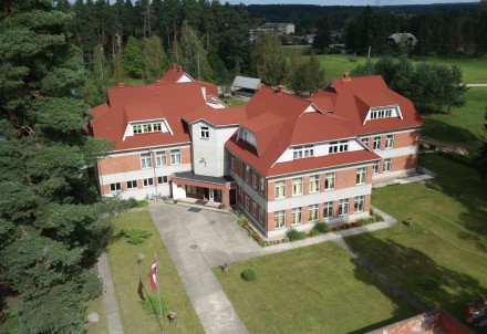 Jaunpiebalgas vidusskolā sāksies siltināšanas darbi