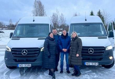 Jaunpiebalgas un Vecpiebalgas apvienības skolēnu ērtībām iegādāti jauni mikroautobusi